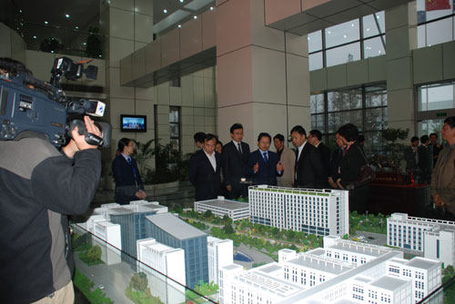 ���³����ٹ�ʿΪ��������luck18������������